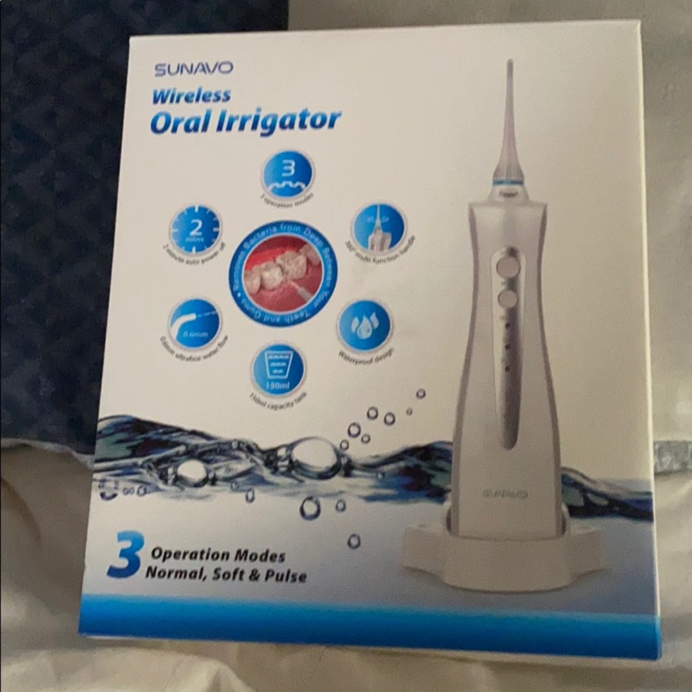 Wireless oral  irrigator (water flower)